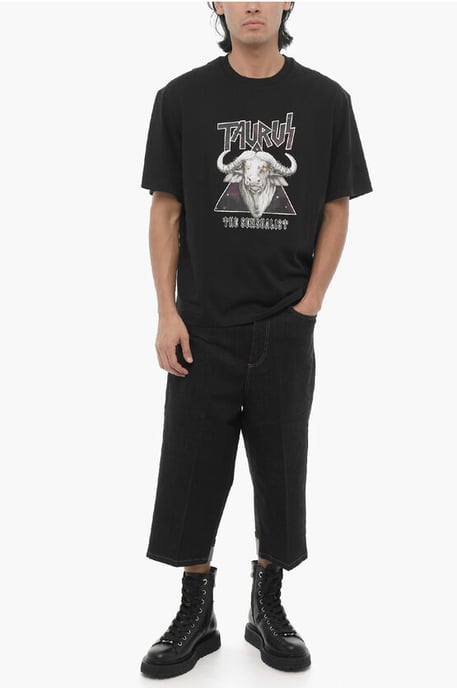 Slim Fit bedrukt ROCK BAND ZODIAC TAURUS T-shirt met ronde hals in zwart - Image 4