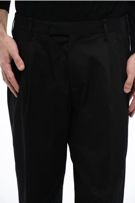 Dubbelgeplooide MICK stretchkatoenen broek in zwart - Image 3