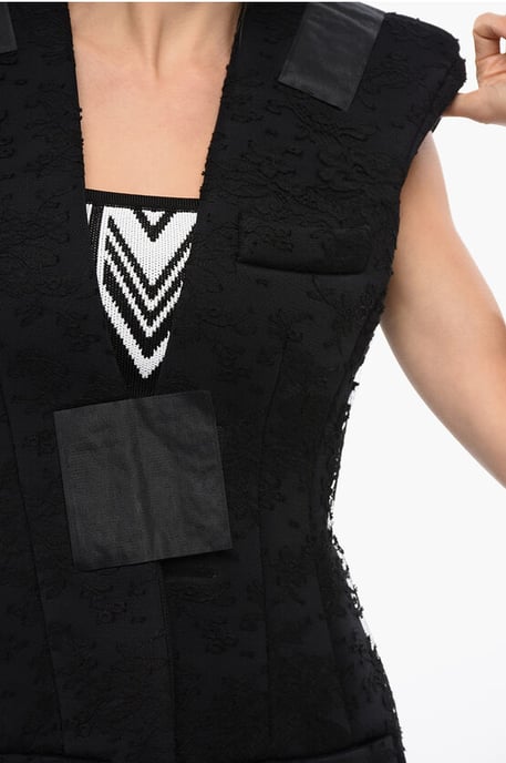 Gewatteerd kanten vest met klittenbandsluiting in zwart - Image 3