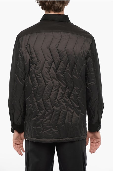 Corduroy overshirt met gewatteerde inzet aan de achterkant in zwart - Image 2