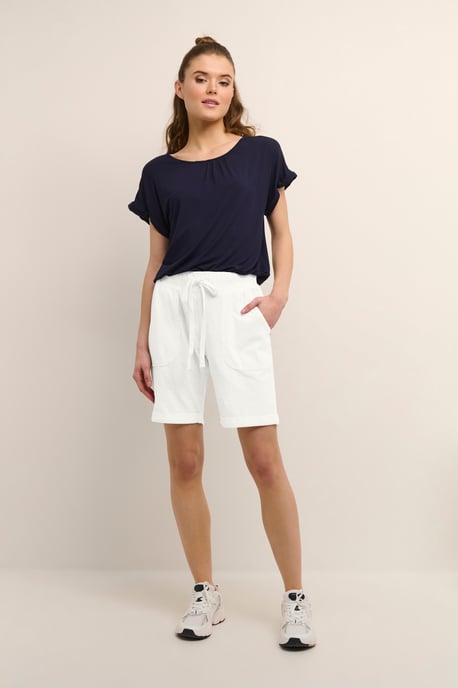 Short Regular fit cream - Image 1