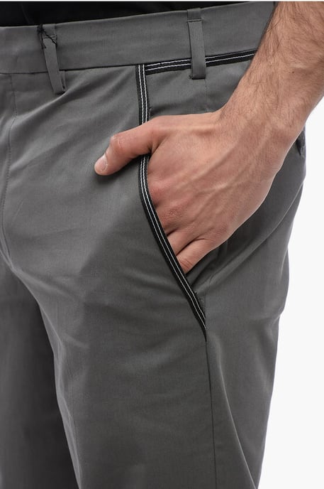 Chinobroek van katoenmix met elastische manchetten in grijs - Image 3