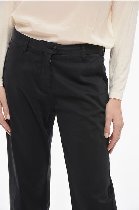 Relaxed-fit chinobroek in zwart - Image 3