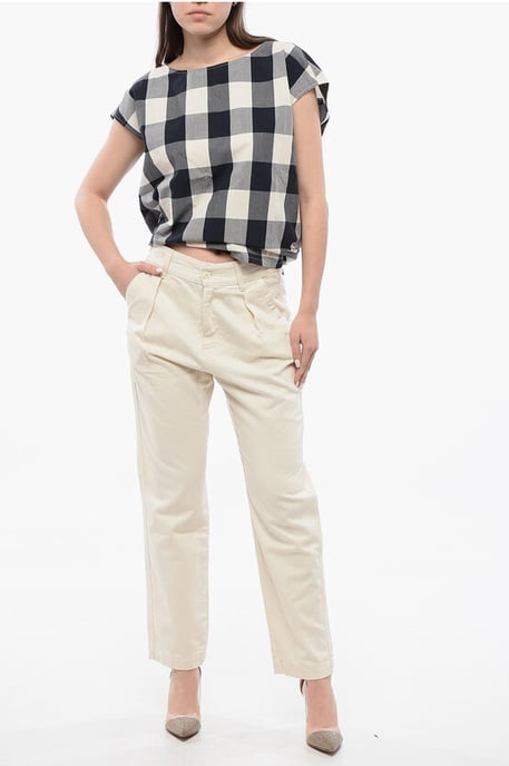 Enkelvoudig geplooide Mom Fit Denim met riemlussen 14 cm in wit - Image 4