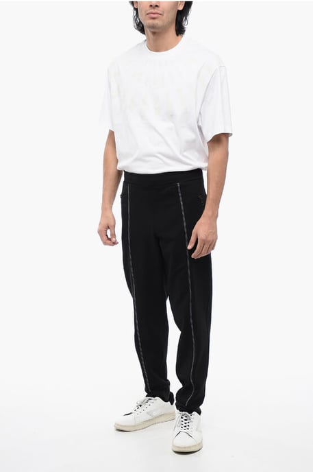 Viscose Blend Tapered Fit Sweatpants met Tape Detail in Zwart - Image 3