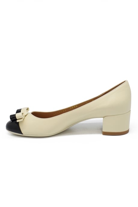 Salvatore Ferragamo Eva Leathe schaarpen Beige - Image 3