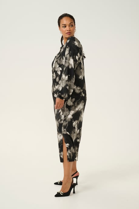 Jurk Loose fit Black/White Flower Print black offwhite - Image 2