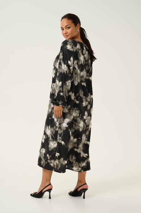 Jurk Loose fit Black/White Flower Print black offwhite - Image 3