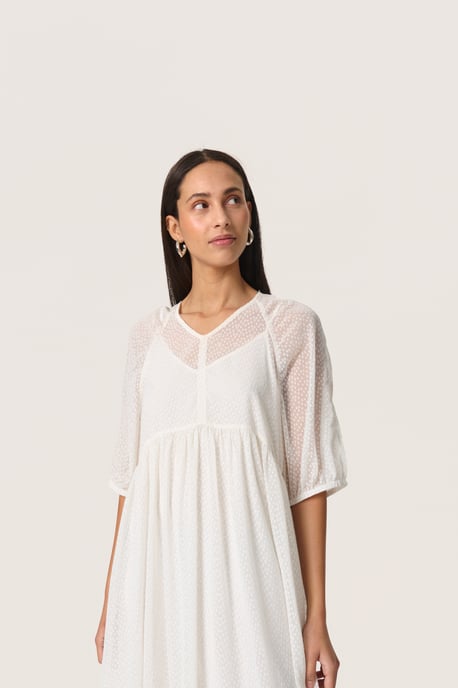 Jurk Feminine Whisper White - Image 3