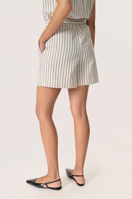 Short Relaxed fit Beige with Black Stripe - Image 3