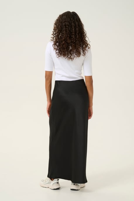 Rok Tight fit Black Deep - Image 4