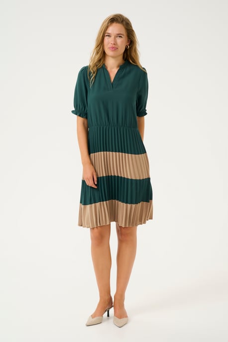 Jurk Feminine green - Image 1