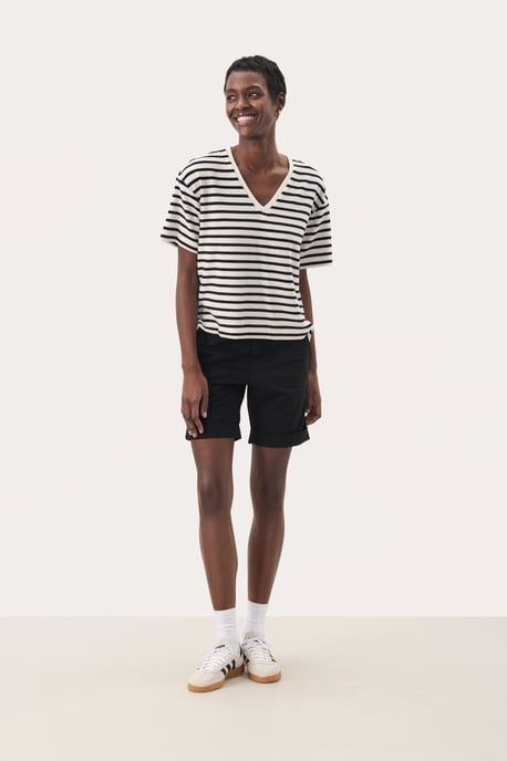 T-shirt Loose fit Black and Eggnog Stripe black white - Image 1