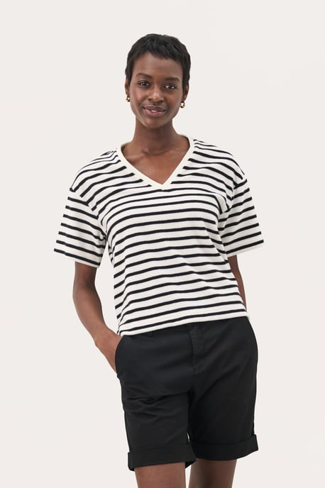 T-shirt Loose fit Black and Eggnog Stripe black white - Image 2