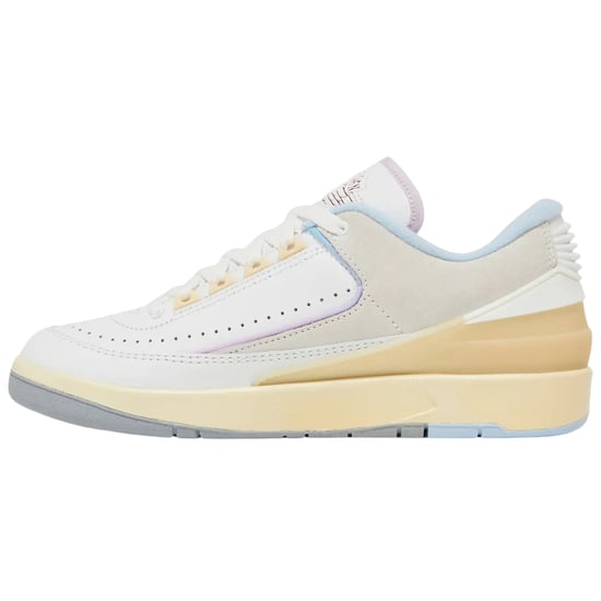 Nike Air Jordan Retro Low Witte Sneakers - Image 2