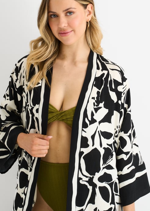 Zwarte zomerkimono met opdruk op het strand - Image 2