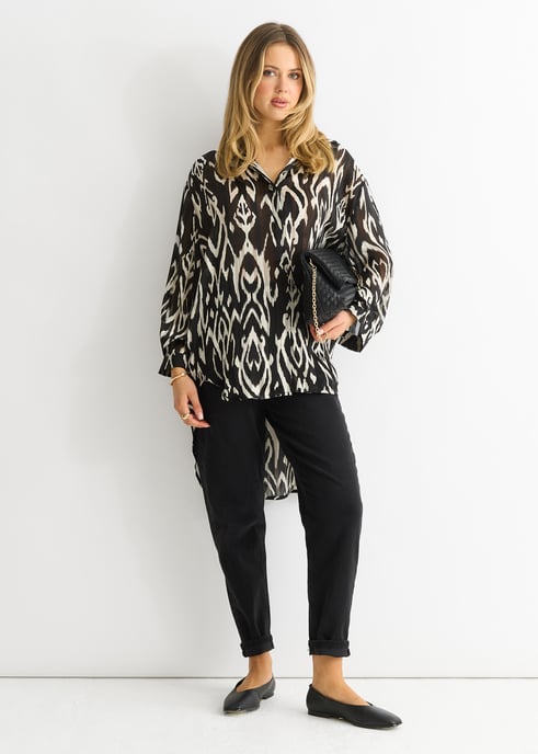 Oversized shirt met mono abstracte print - Image 1