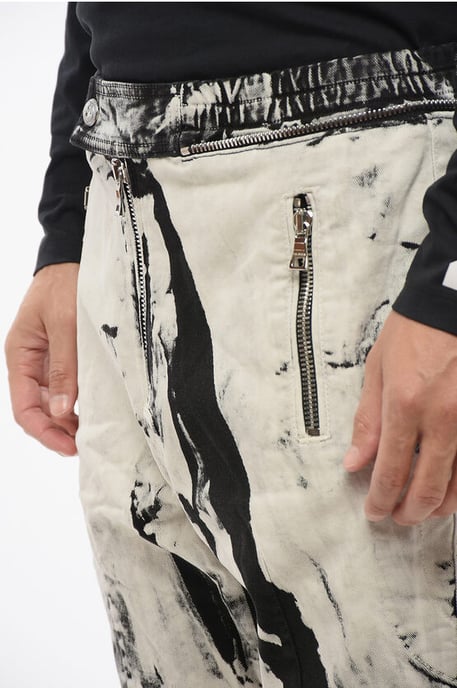 Bikerjeans met acid-wash effect en enkelrits 16 cm in zwart en wit - Image 3