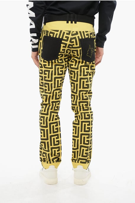 POKEMON Two-Tone Jeans met omgeslagen zoom en all-over monogram in Giallo, Nero - Image 2