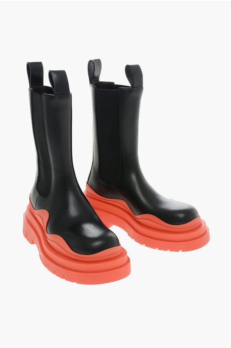Leren Chelsea-laarzen met contrasterende zool in zwart - Image 1