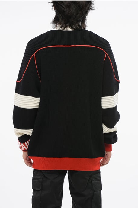 Maagdelijke wollen cardigan met contrasterende details in rood - Image 2