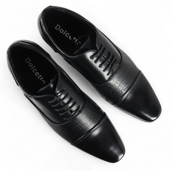 Zwarte klassieke veterschoenen voor heren in broguestijl - Image 4
