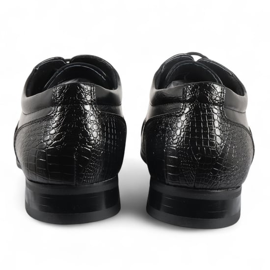 Zwarte klassieke veterschoenen voor heren in broguestijl - Image 5