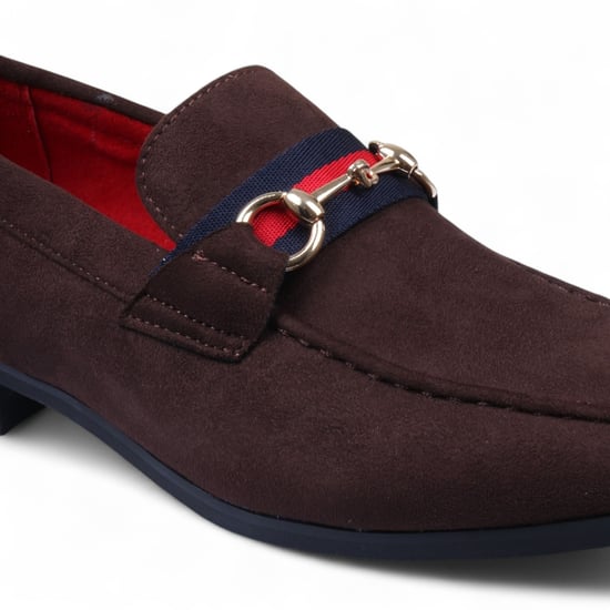 Bruine suède loafers voor heren met gouden gesp, instapschoenen - Image 3