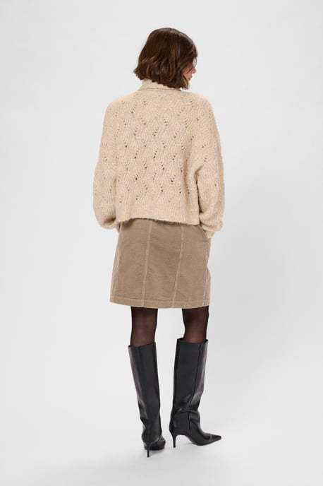 Rok CUbaela A-shape beige - Image 2
