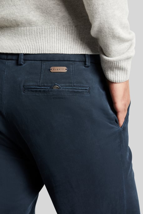 Bugatti Herren Een chino met een nauwsluitende pasvorm - Image 5