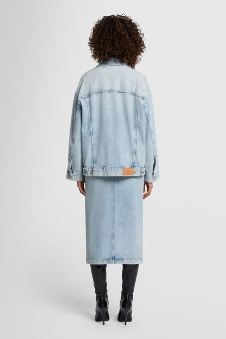 Dames Oli Trucker Sahara Jacket - Image 4