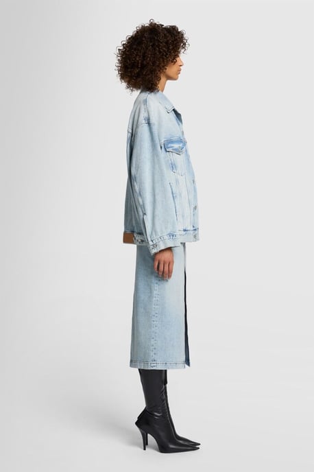Dames Oli Trucker Sahara Jacket - Image 5