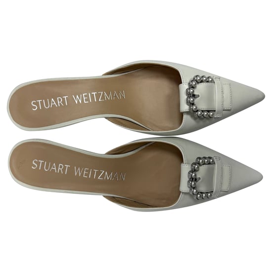 Stuart Weitzman Buckle-GVersierde Kitten-Hak Muilen in Witte Leer - Image 6