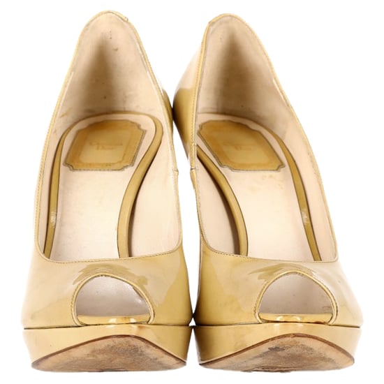 Dior Miss Dior Peep-Toe Pumps in Geel Glanzend Leer - Image 2