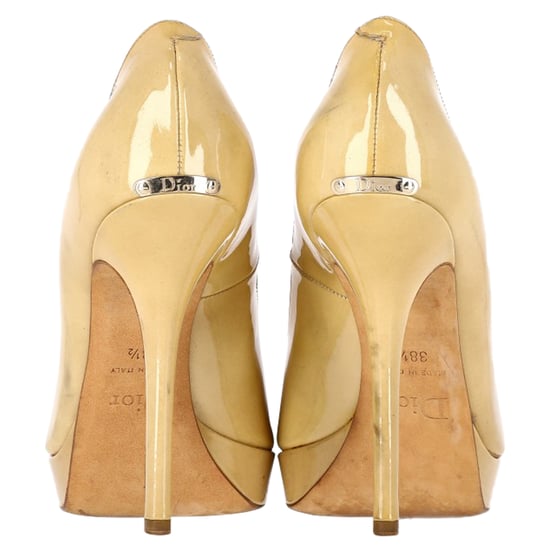 Dior Miss Dior Peep-Toe Pumps in Geel Glanzend Leer - Image 5