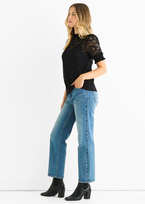Zwarte losvallende blouse met hoge kraag en kant - Image 3