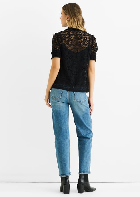 Zwarte losvallende blouse met hoge kraag en kant - Image 4
