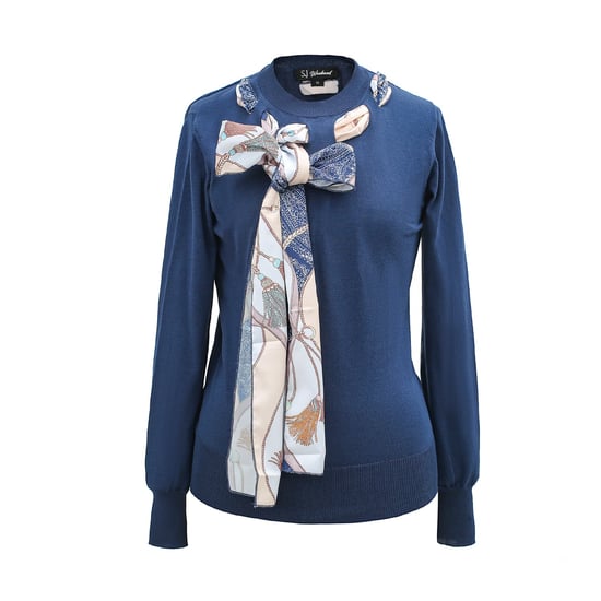 Ascot-tie jumper - Image 1