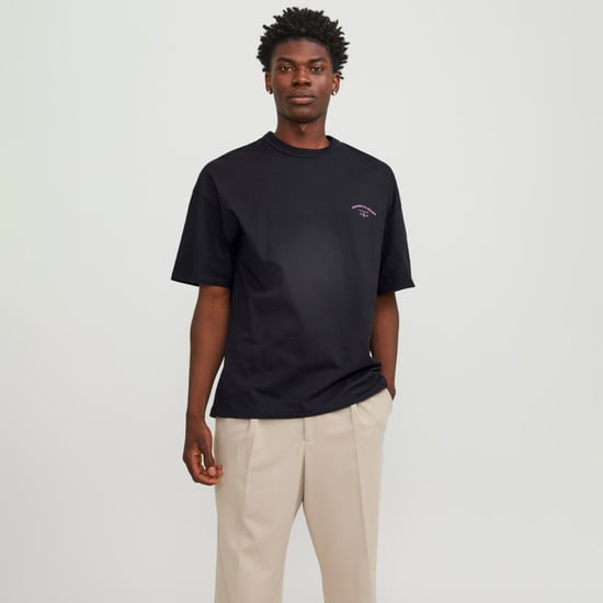 Jack & Jones Tee SS Santorini Oversize Fit Tee Zwart - Image 3