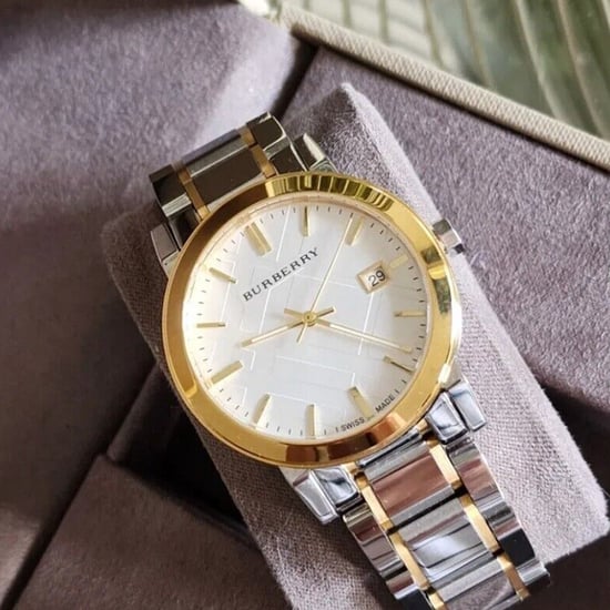 Burberry Dames Tweekleurig Stadshorloge BU9115 - Elegant Timepiece - Image 4