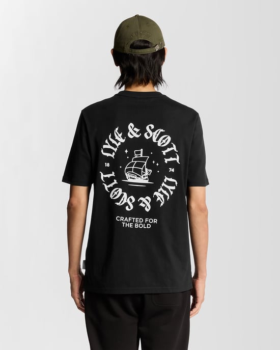Lyle & Scott Ship Insignia Grafisch T-shirt - Zwart - Image 4