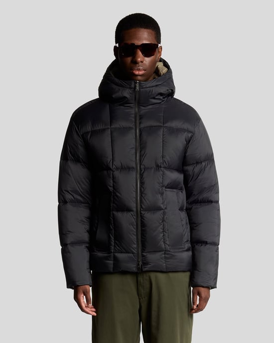 Lyle & Scott Square Cocoon Puffer Jacket - Zwart - Image 1