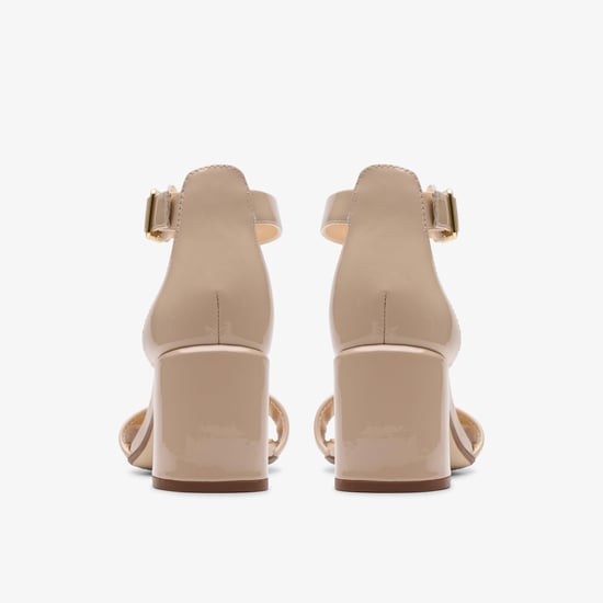 Ezoria Mae Patent Sandalen in Sandkleur - Image 5