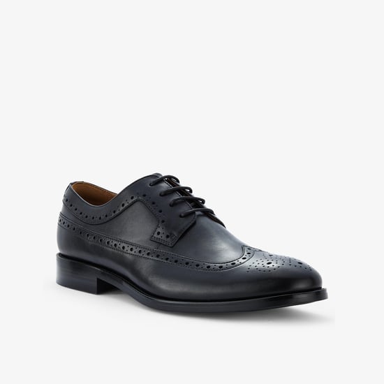 Banstead Tip Zwarte Leren Schoenen - Image 4