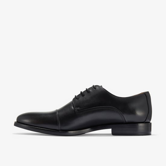 Banstead Pet Zwarte Leren Schoenen - Image 2