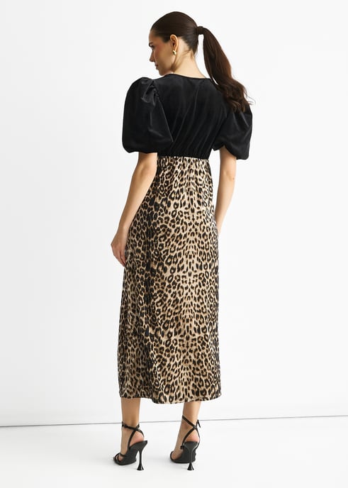 Zwarte midi-jurk met contrasterende top van fluweel met dierenprint - Image 4