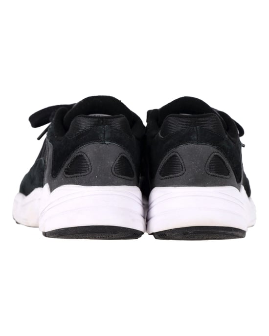Adidas Yung-1 sneakers in zwart suède - Image 4