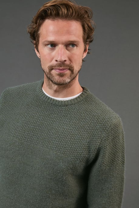 Tuck Stitch Yoke Crew Neck Jumper - Image 4