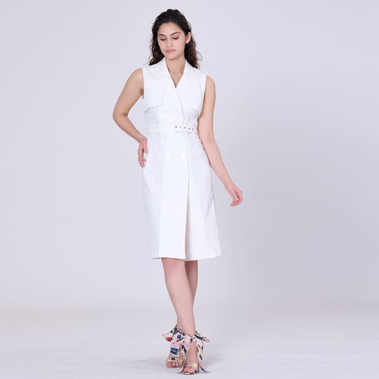 Trench -stijl mouwloze jurk met dubbele borsten - Image 2