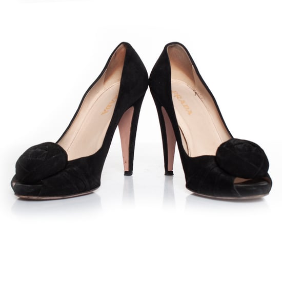 Prada Suede open teen pump met bloemenapplicatie - Image 6